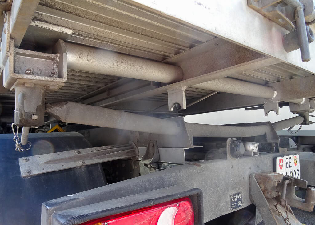 Fahrzeugbau Schaden Reparatur
