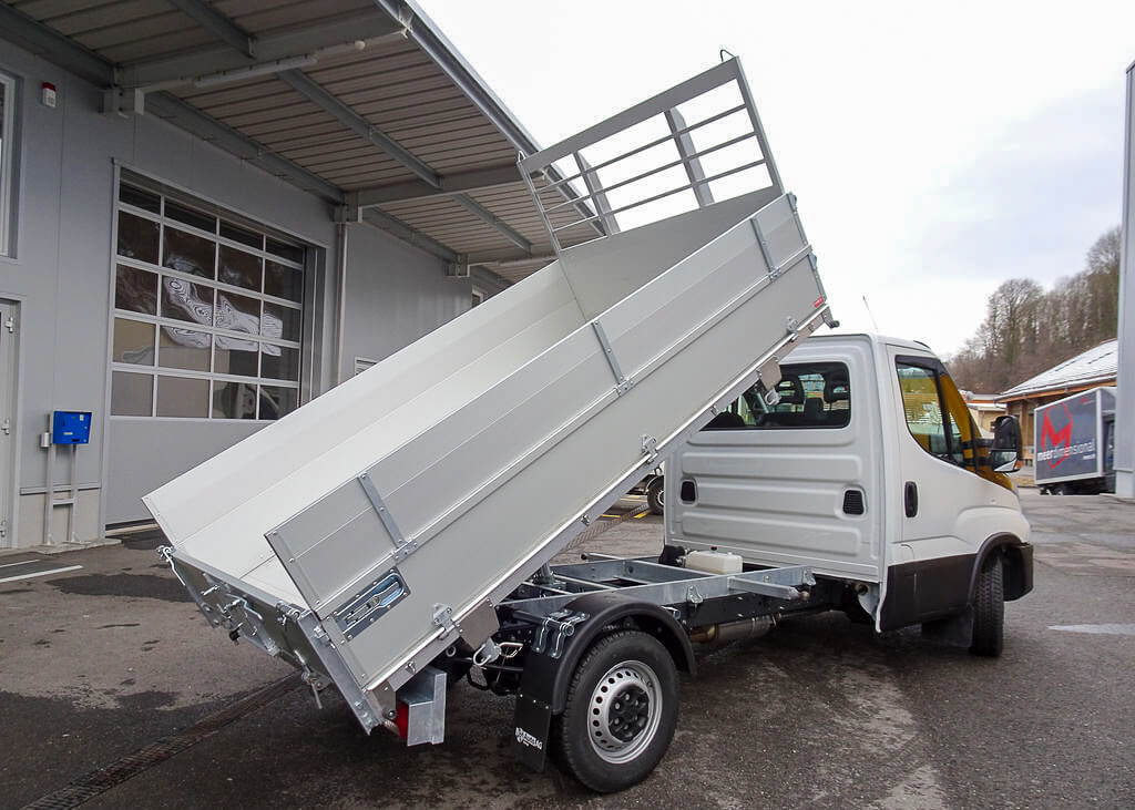 Carrosserie Filipelli AG Dreiseitenkipper hoch