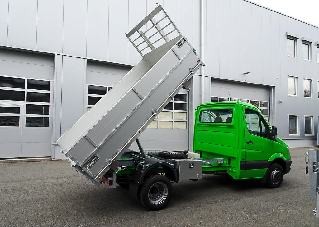 Carrosserie Filipelli AG Dreiseitenkipper grün
