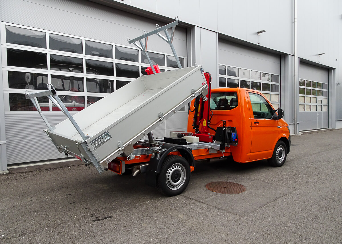 Carrosserie Filipelli AG Dreiseitenkipper mit Kran